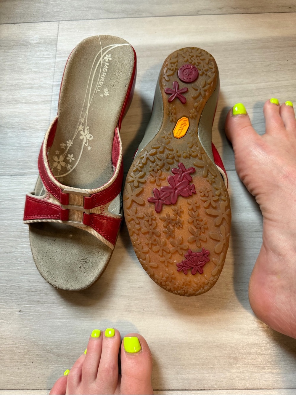 Lot of 3 well worn Women’s Shoes 6.5-7.5 - Picture 11 of 14